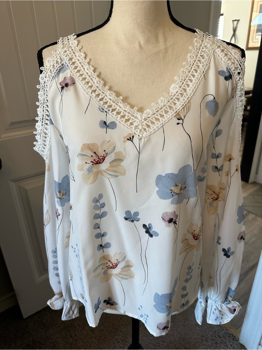 Floral Crochet-Trim V-Neck Blouse - White with Blue & Cream Floral